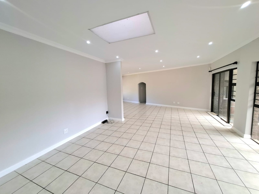 4 Bedroom Property for Sale in Nahoon Valley Park Eastern Cape